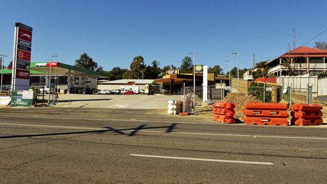 ONGOING: Project manager explains why roadworks at the new service centre on Brisbane St, West Ipswich have been delayed. Picture: Inga Williams