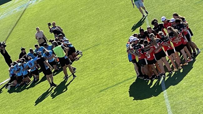 The Keebra Park SHS and Kirwan SHS teams reflect after the grand final.