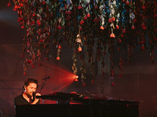 Gang Of Youths frontman Dave Le'aupepe belts out a song on the piano at MTV Unplugged Melbourne. Picture: JAY WENNINGTON