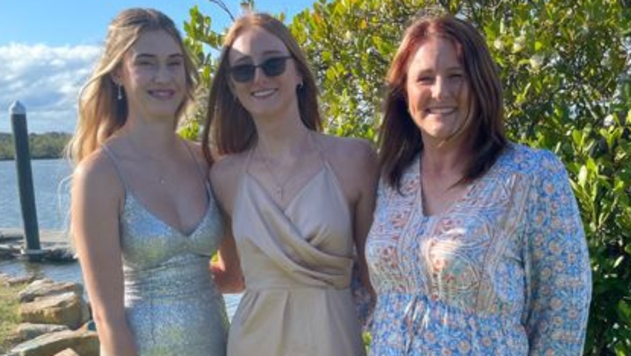 Cleo Urquhart and Alexis and Kim Hicks. Year 12 Macksville High School formal on the banks of the Nambucca River, November 10, 2022. Picture: Chris Knight