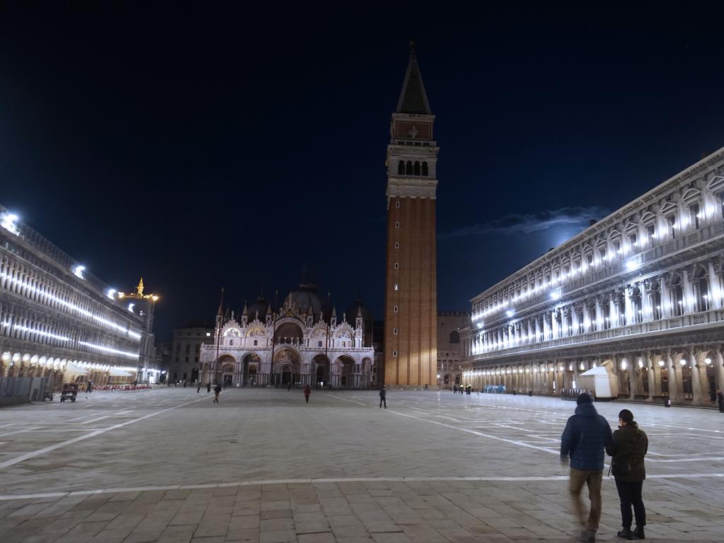 Italy is in lockdown as 97 people have died in one day due to coronavirus. Picture: Anteo Marinoni/LaPresse via AP