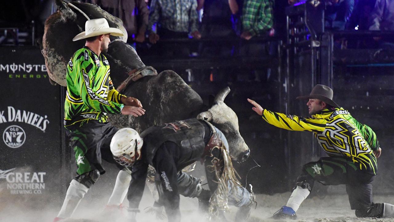 Aussie rodeo clown Mitch Russell on his dangerous job protecting bull riders news.au — Australias leading news site pic image