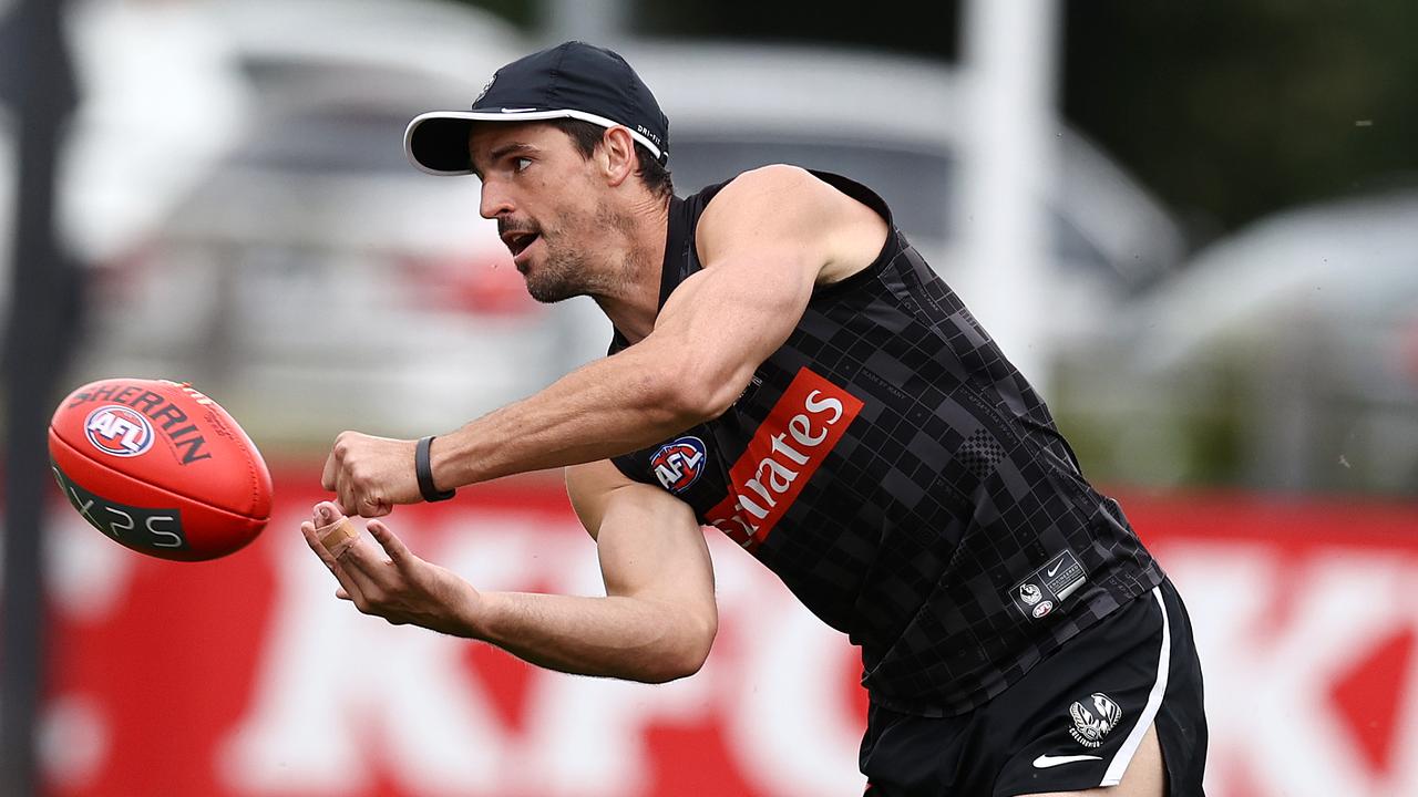 Scott Pendlebury on the training track in the lead-up to Christmas. Picture: Michael Klein