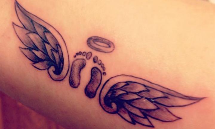Miscarriage tattoos that help parents remember their babies | Kidspot