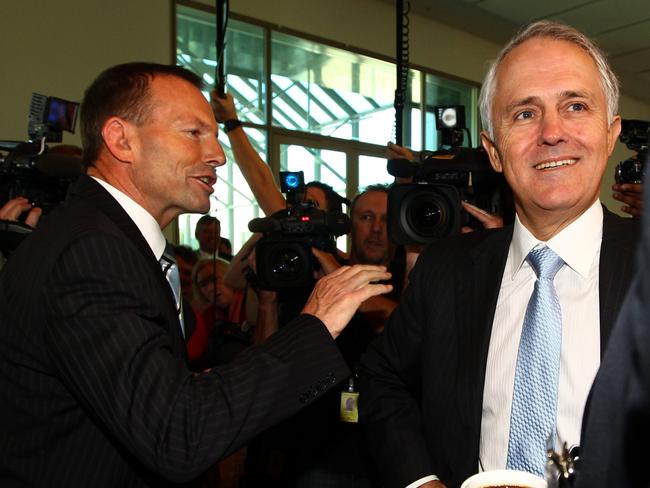 Tony Abbott’s popularity is languishing when compared to Malcolm Turnbull’s, according to a new poll.