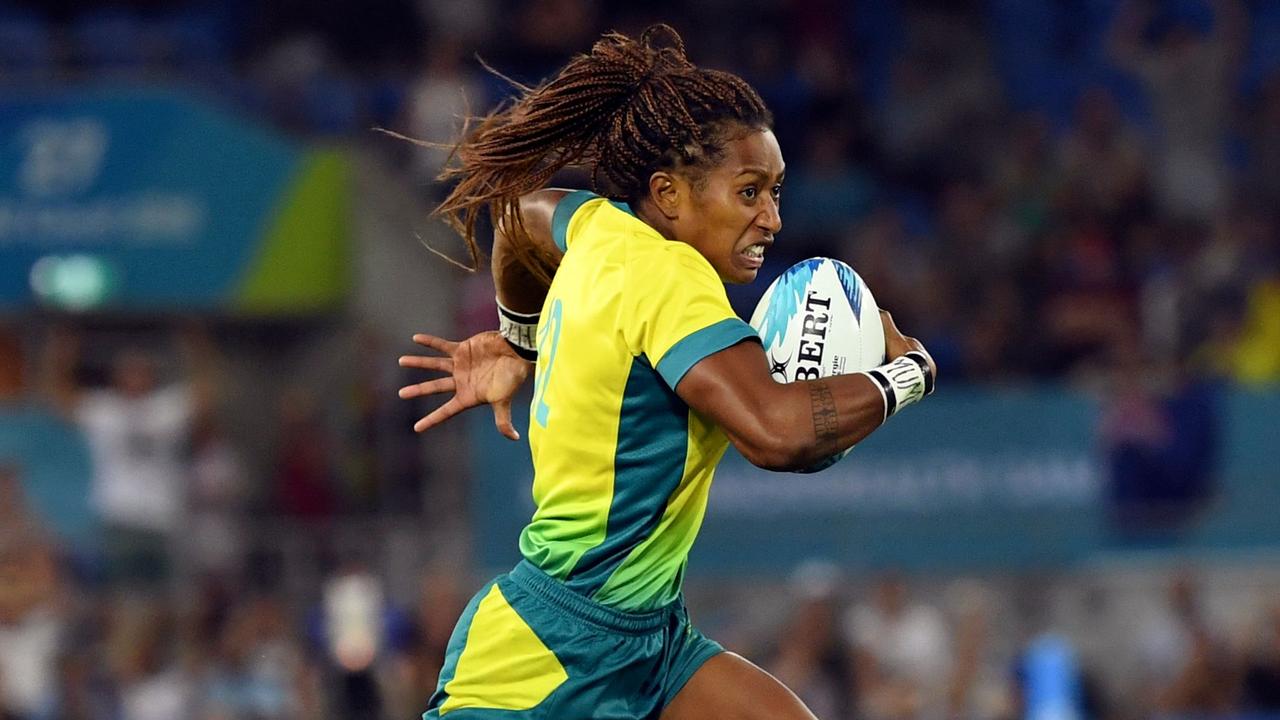 A sizzling solo try from Ellia Green helped Australia beat England.