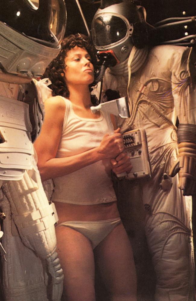 Nude alien weaver sigourney Sigourney Weaver