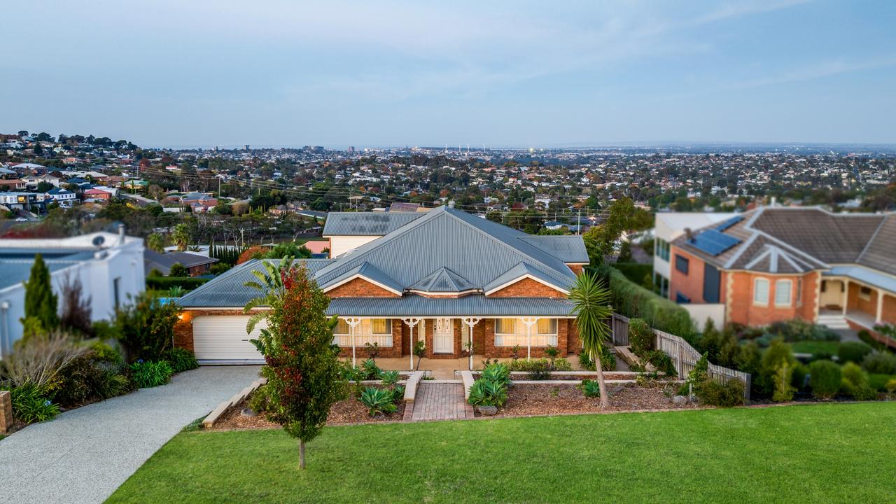 Suburbs bucking Geelong’s housing price slump revealed