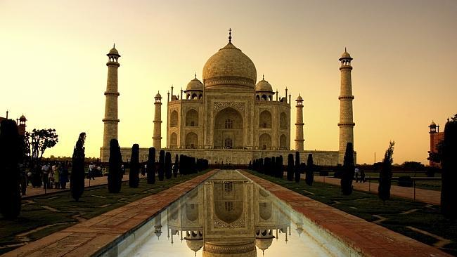 India’s most famous landmark, the Taj Mahal, comes in at No.3 on the international list. 