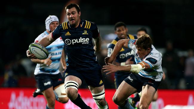 Liam Squire makes a break for the Highlanders. Picture: Getty Images