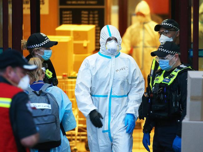 Lockdown of public housing commission flats in Flemington due to an outbreak and second wave of coronavirus across Melbourne, Victoria. Emergency services pack up outside 159 Melrose Street North Melbourne where no residents tested positive for the coronavirus. Picture : Ian Currie