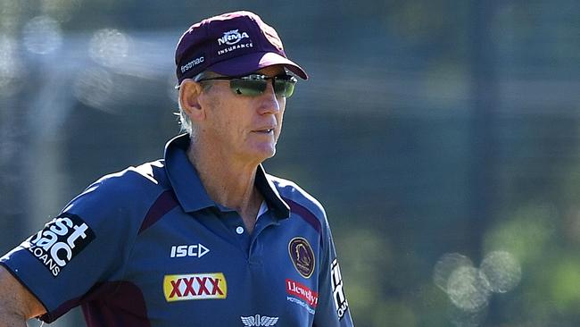 Brisbane Broncos coach Wayne Bennett looks on during a team training session at Red Hill in Brisbane, Wednesday, May 23, 2018. (AAP Image/Dave Hunt) NO ARCHIVING