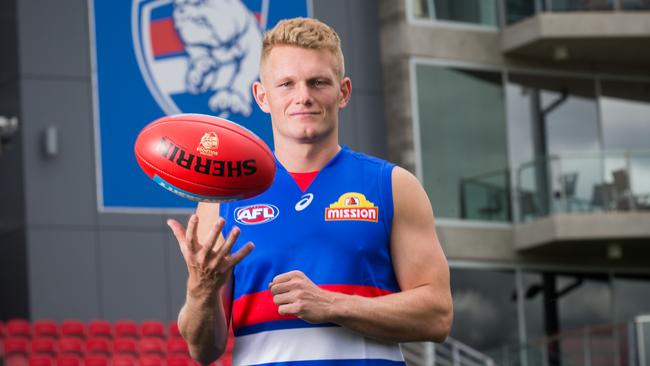 The Bulldogs will pay $600,000 a season of Adam Treloar’s five-year contract, with the Magpies to foot the remaining $300,000 a year. Picture: NCA NewsWire