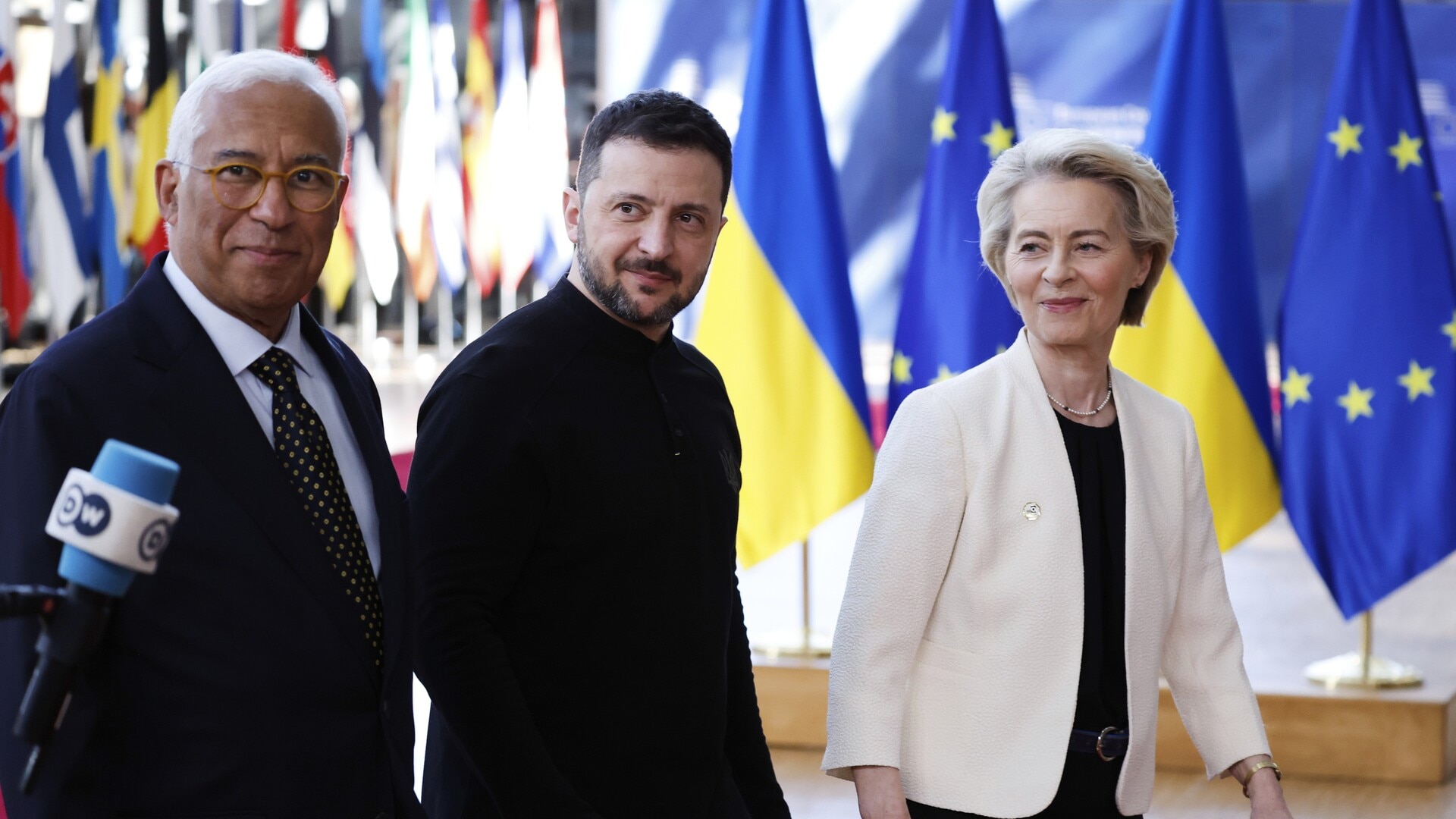 EU leaders hold emergency Ukraine talks in Brussels