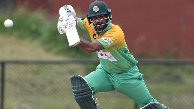 Dimuth Karunaratne of Endeavour Hills batting on Saturday. Photo: Hamish Blair