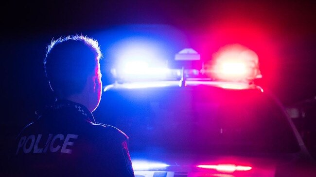 Gold Coast police investigating incident after 28-year-old woman hit by car on M1 in Pimpama