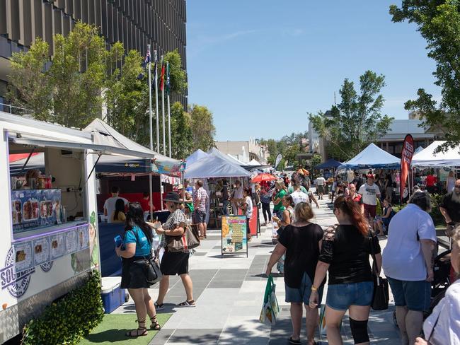 The Handmade Expo monthly markets were set to go ahead on Saturday from 9am until 1pm in Tulmur Place at the Nicholas St Precinct but were called off due to strong wind.