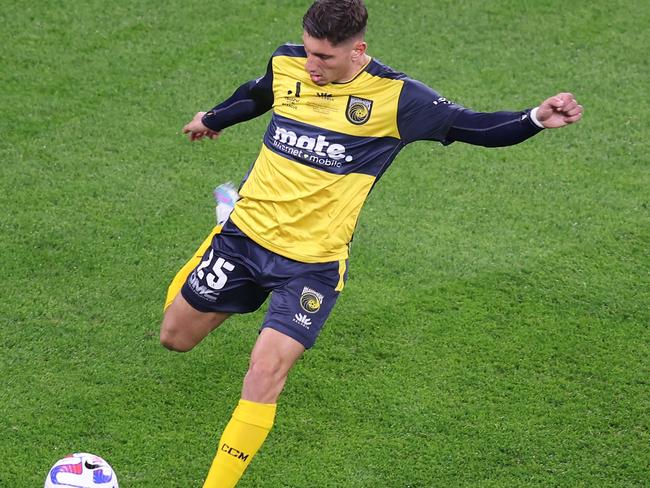 SYDNEY, AUSTRALIA - JUNE 03: Nectarios Triantis of the Mariners kicks the ball during the 2023 A-League Men's Grand Final match between Melbourne City and Central Coast Mariners at CommBank Stadium, on June 03, 2023, in Sydney, Australia. (Photo by Scott Gardiner/Getty Images)