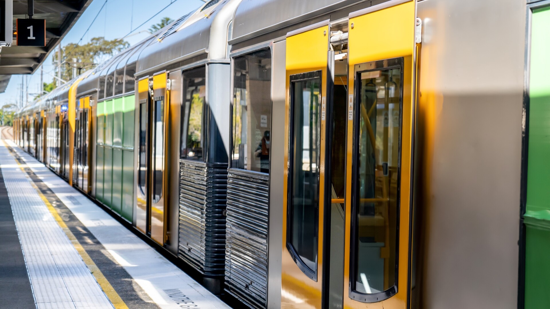 Rail, Trams and Bus Union votes to strike in Sydney on New Years Eve