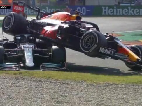 Hamilton vs. Verstappen - Top five clashes of 2021