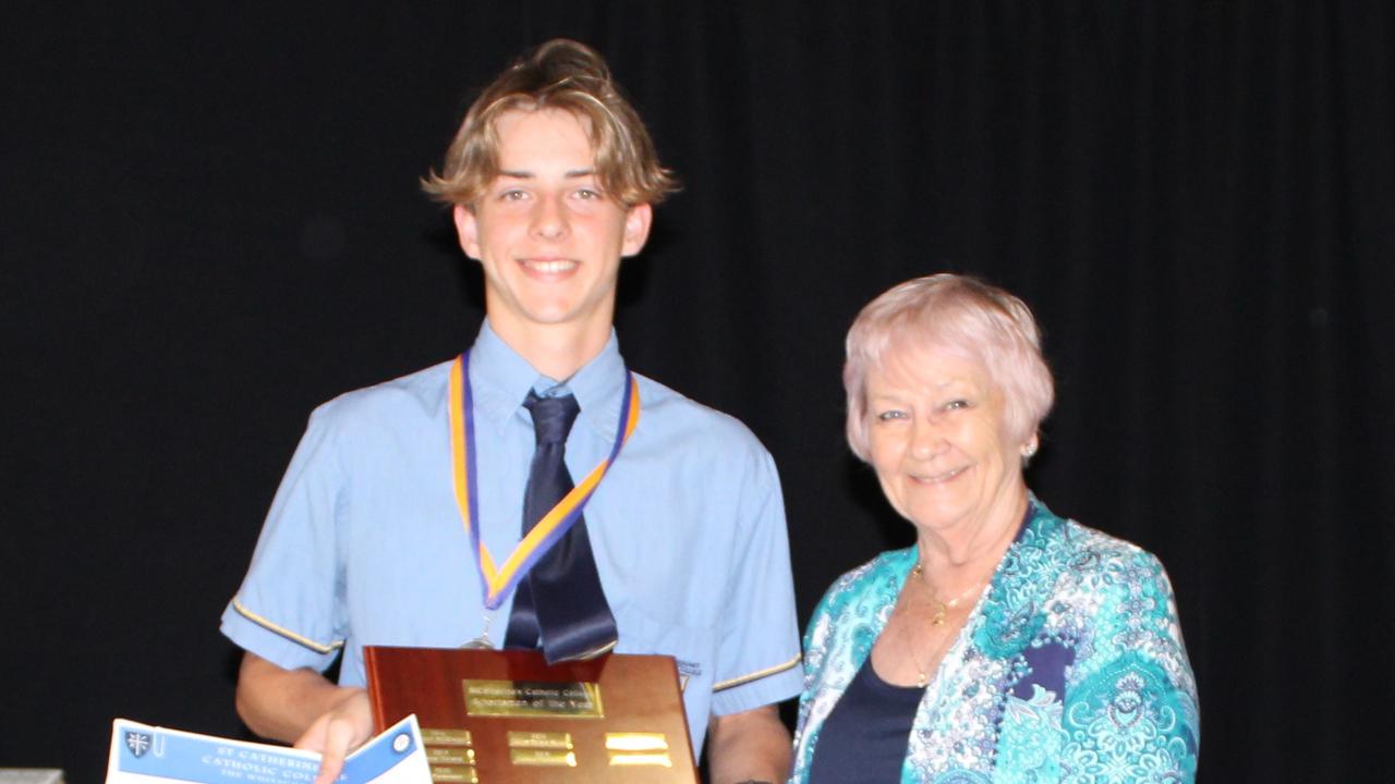 Sportsman of the year Jy Parkinson and Division 1 councillor Jan Clifford. Picture: Supplied