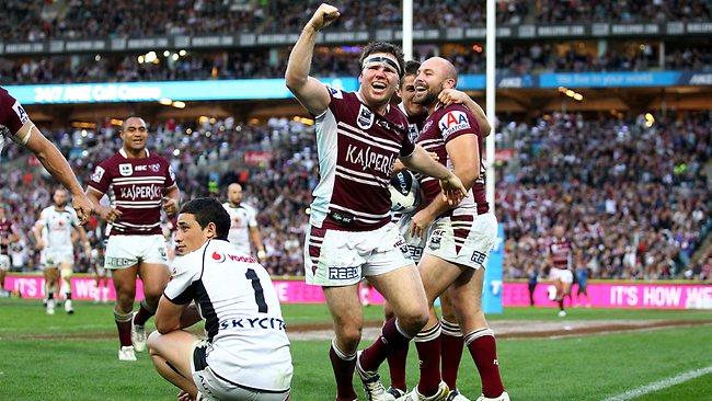 A Darren Lockyer comes along only once every 20 years, Queensland prop  Petero Civoniceva declares