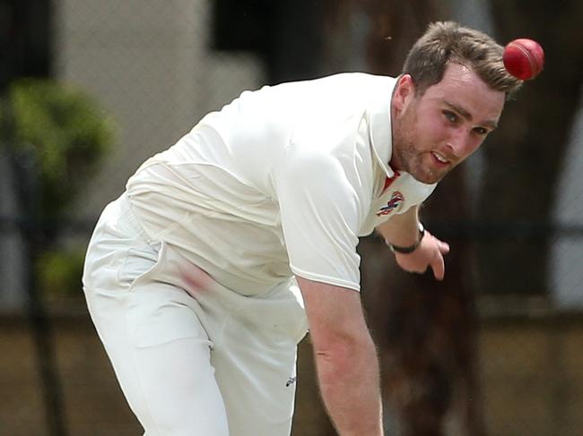 Lucas Dredge of Footscray bowling during Premier Cricket: Footscray v Northcote on Saturday, November 23, 2019, in Footscray, Victoria, Australia. Picture: Hamish Blair