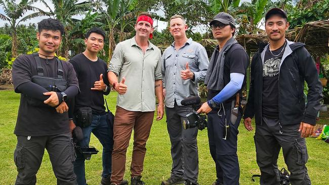 The Best Ever Food Review Show team: producer Dau Xuan Vu, cameraman Dinh Tuan Anh, host Sonny Side, Geelong’s Travis McCombe from PNG Experience, cameraman Tran Quang Dao, and editor Nguyen Van Qui in Papua New Guinea.