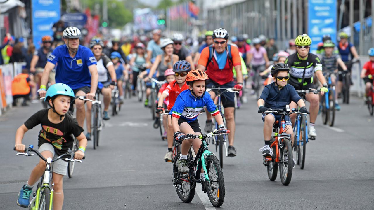 19/01/20 - Tour down under family ride.Picture: Tom Huntley