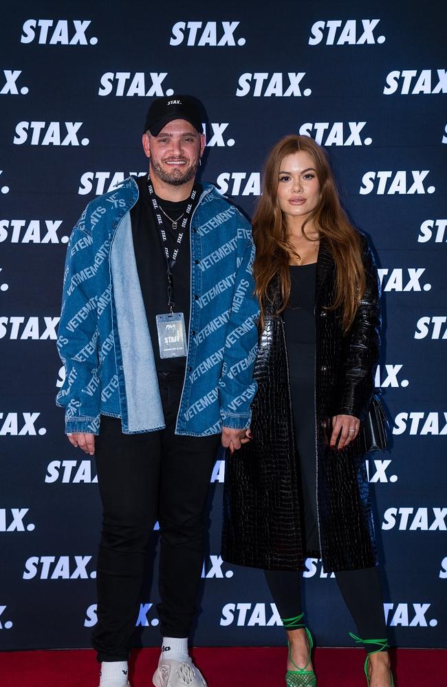 STAX PSV4 launch: Daring underboob trend dominates red carpet