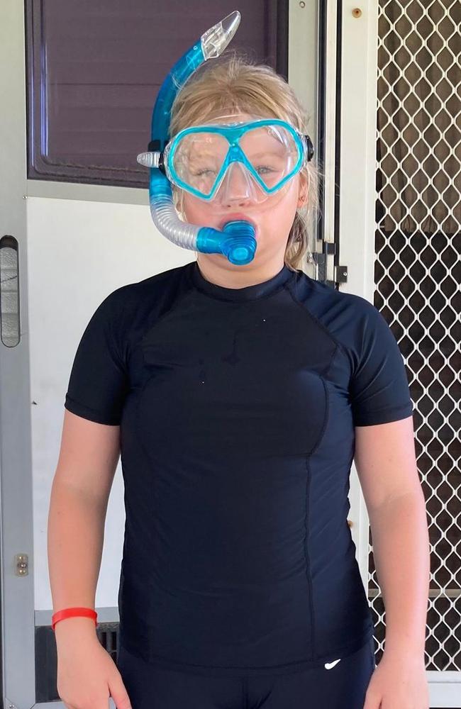 Tiahnna Malley, 13, from Bungendore was stung on her hand by a poisonous jellyfish at Grays Bay in Bowen on 29 December 2022 before being admitted to Bowen Hospital.