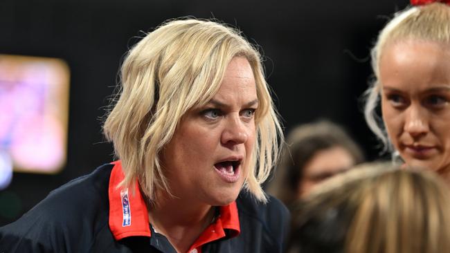 While the Thunderbirds are formidable opponents, Swifts coach Briony Akle is confident the Swifts can navigate a path to victory in the Super Netball grand final. Picture: Getty Images.