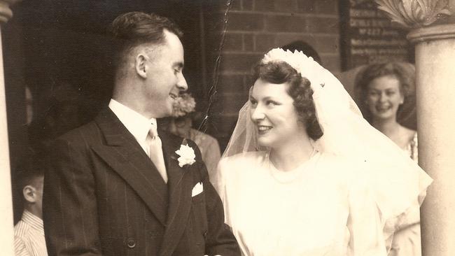 70th wedding anniversary for Frank and Shirley Fallon of Toowoon Bay ...