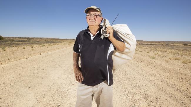 Outback Postie Peter Rowe. Picture Simon Cross