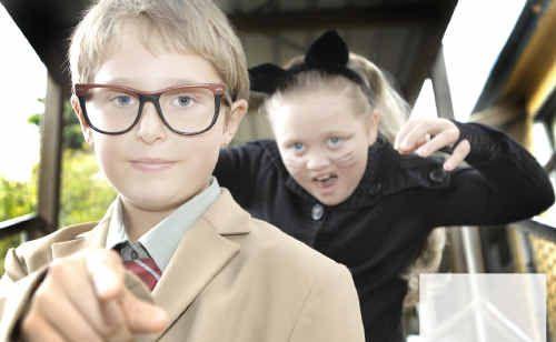 Luc Veitprince (aka Kevin Rudd), 8, lays down the law to Erika Butcher (aka Catwoman), 9, at Lismore Heights Primary School. . Picture: marc stapelberg