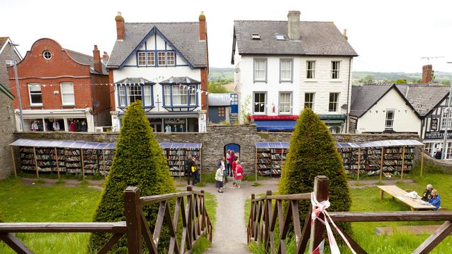 Outdoor shelves at Hay Castle Bookshop in Hay-on-Wye, Wales.