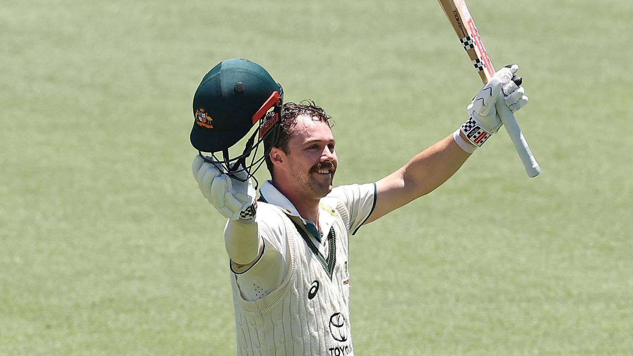 This was a common sight in the biggest Test matches too. (Photo by Paul Kane/Getty Images)