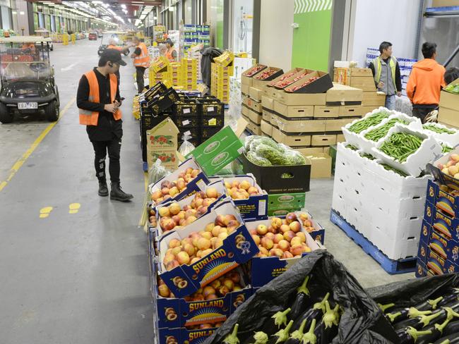 Melbourne Market. Epping. Wholesale Market.Fruit, Veg... & Flowers.