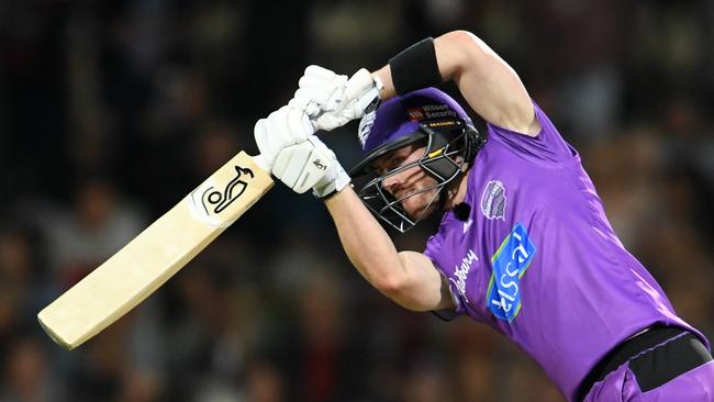 HOBART, AUSTRALIA - JANUARY 30: Mac Wright of the Hurricanes plays a shot during the Big Bash League eliminator finals match between the Hobart Hurricanes and the Sydney Thunder at Blundstone Arena on January 30, 2020 in Hobart, Australia. (Photo by Steve Bell/Getty Images)