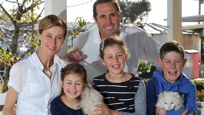 Geoff Hunt murdered his wife, Kim, and children Fletcher, 10, Mia, 8, and Phoebe, 6, at Lockhart in NSW in September 2014.