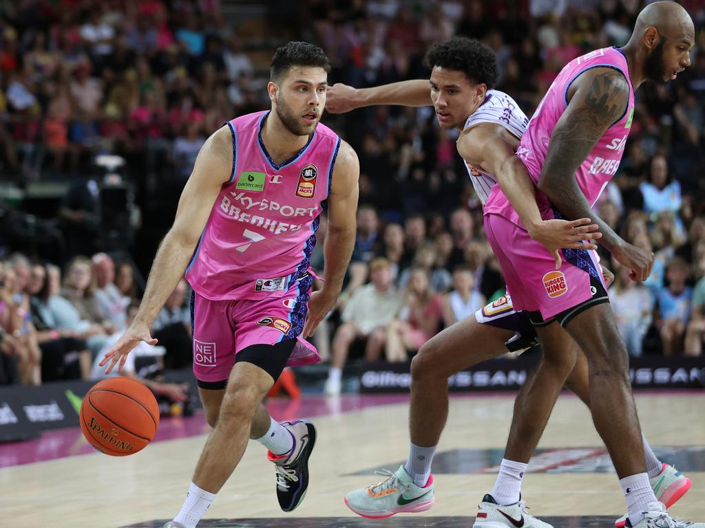 Will McDowell-White of the Breakers (L) during game two of the NBL Grand Final series between New Zealand Breakers and Sydney Kings at Spark Arena. Photo: Fiona Goodall/Getty Images.