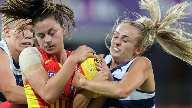 Claudia Whitfort and Amy McDonald fight for the ball during their Round 6 contest. Picture: AFL Photos via Getty Images