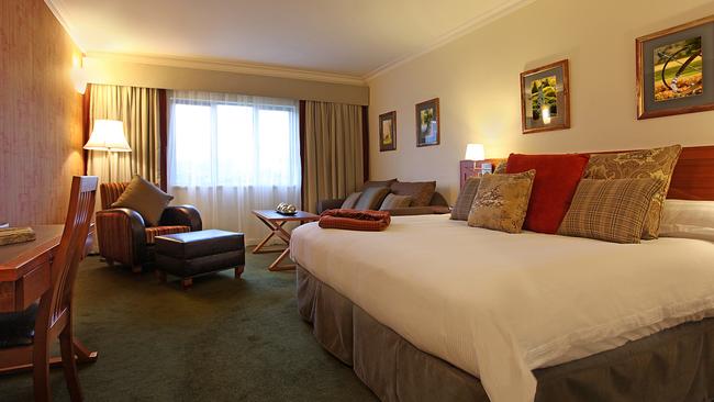 All rooms at the Fairmont have “either garden, lake, swimming pool, golf course or Jamison Valley views”.