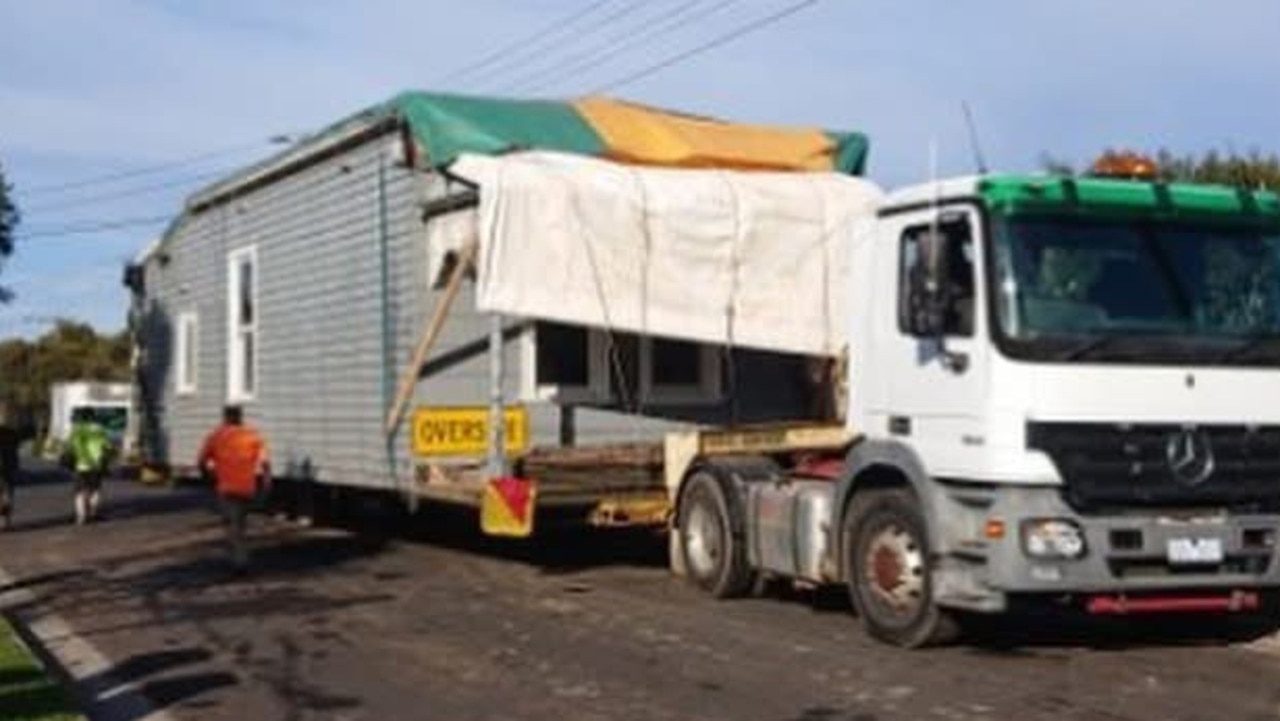 With the roof removed, houses can be cut up and relocated by surface roads.