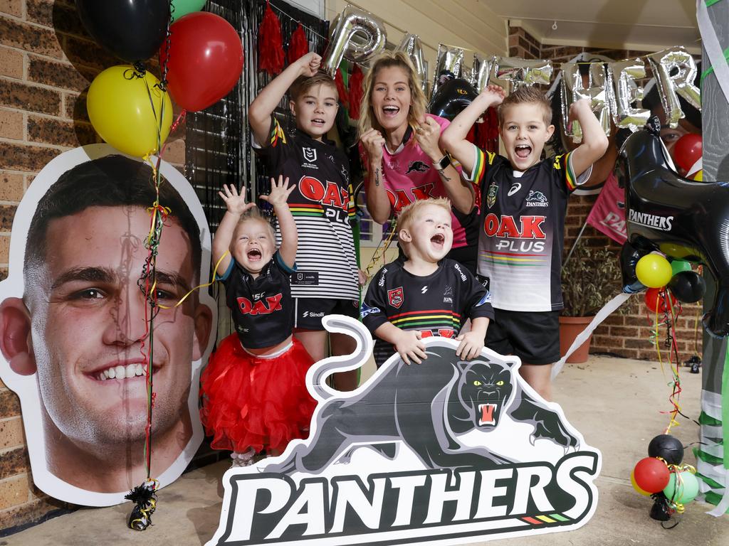 Ashleigh Chalker with her children, Macie, 2, Bentley, 9, Archie, 3, and Lincoln, 7, at home, in Luddenham. "super fans" the Chalker family have been busy preparing for the grandfinal. Picture: Justin Lloyd.