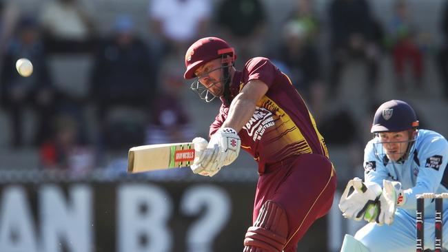 Chris Lynn has made a blistering start to the cricket season in the JLT Cup. (AAP Image/Brendon Thorne)