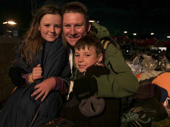 Tavis Hamer with kids Zoey, 10, and Lachlan, 7, from Canberra. Picture: Ella Pellegrini