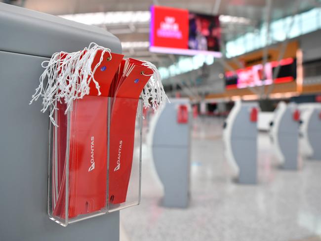 SYDNEY, AUSTRALIA - NewsWire Photos AUGUST, 26, 2021: Qantas signage in Sydney. Picture: NCA NewsWire/Joel Carrett