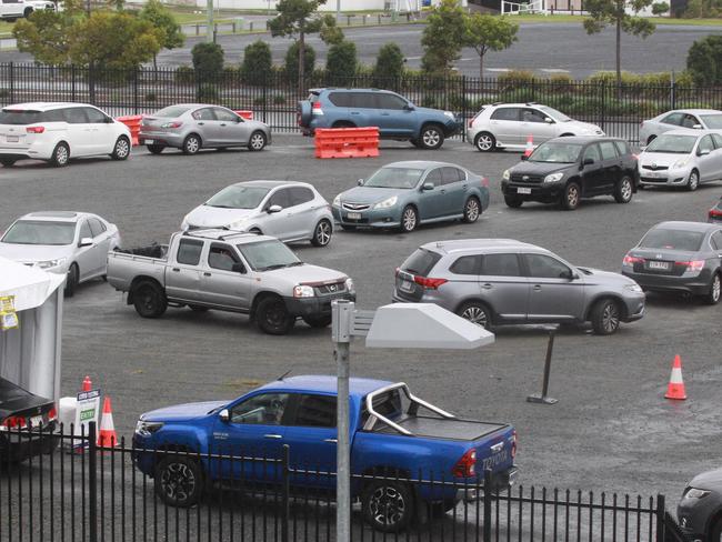 Covid testing centre Que at Robina, Estimated wait time 3-4 Hrs (according to traffic controller).Pic Mike Batterham