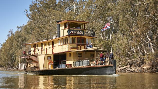 PS Emmylou on the Murray River.